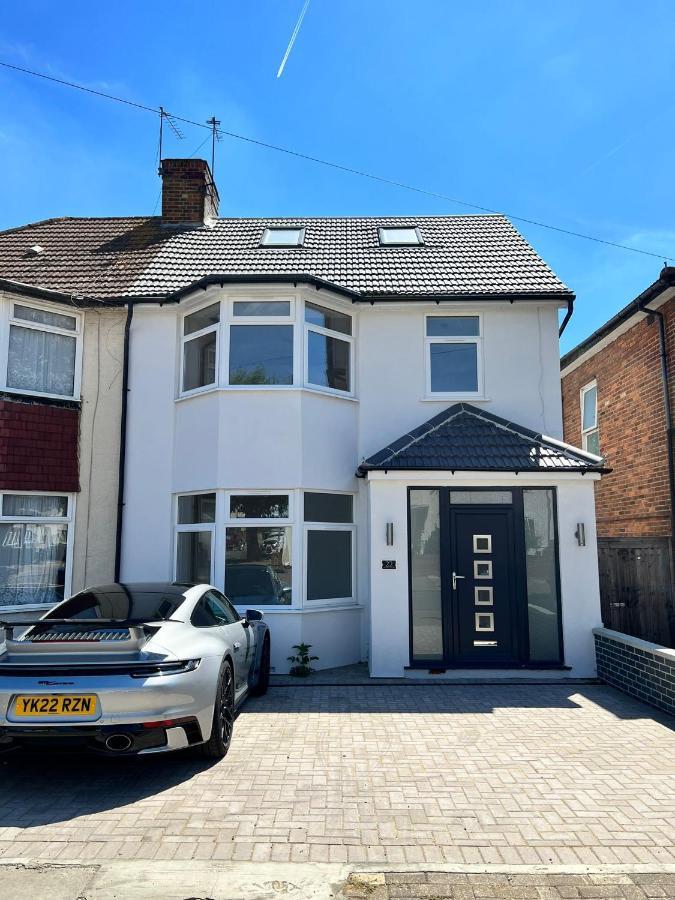 Villa Wembley Stadium 5 Star Brand New Luxury Sleeps 14 With Parking London Exterior foto