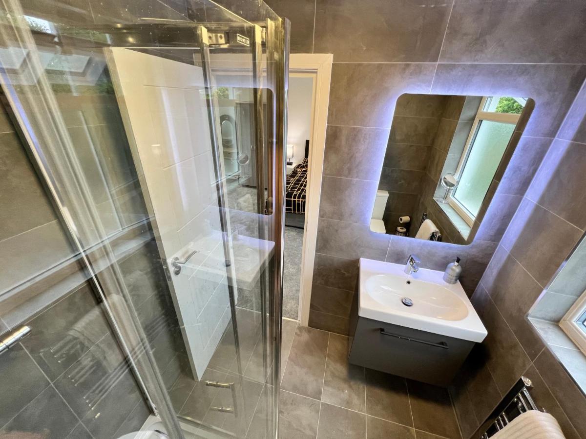 Villa Wembley Stadium 5 Star Brand New Luxury Sleeps 14 With Parking London Exterior foto